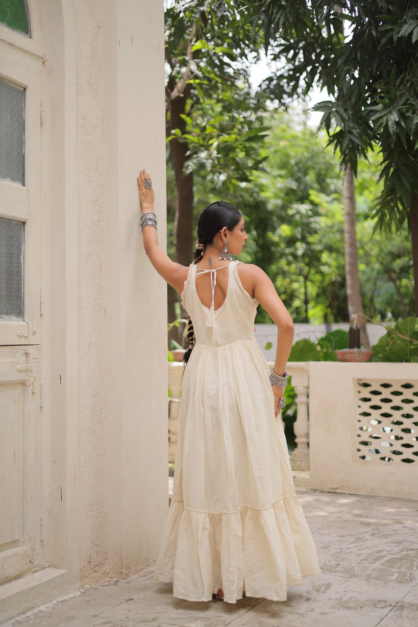 Chic Multi Thread Cotton Gown