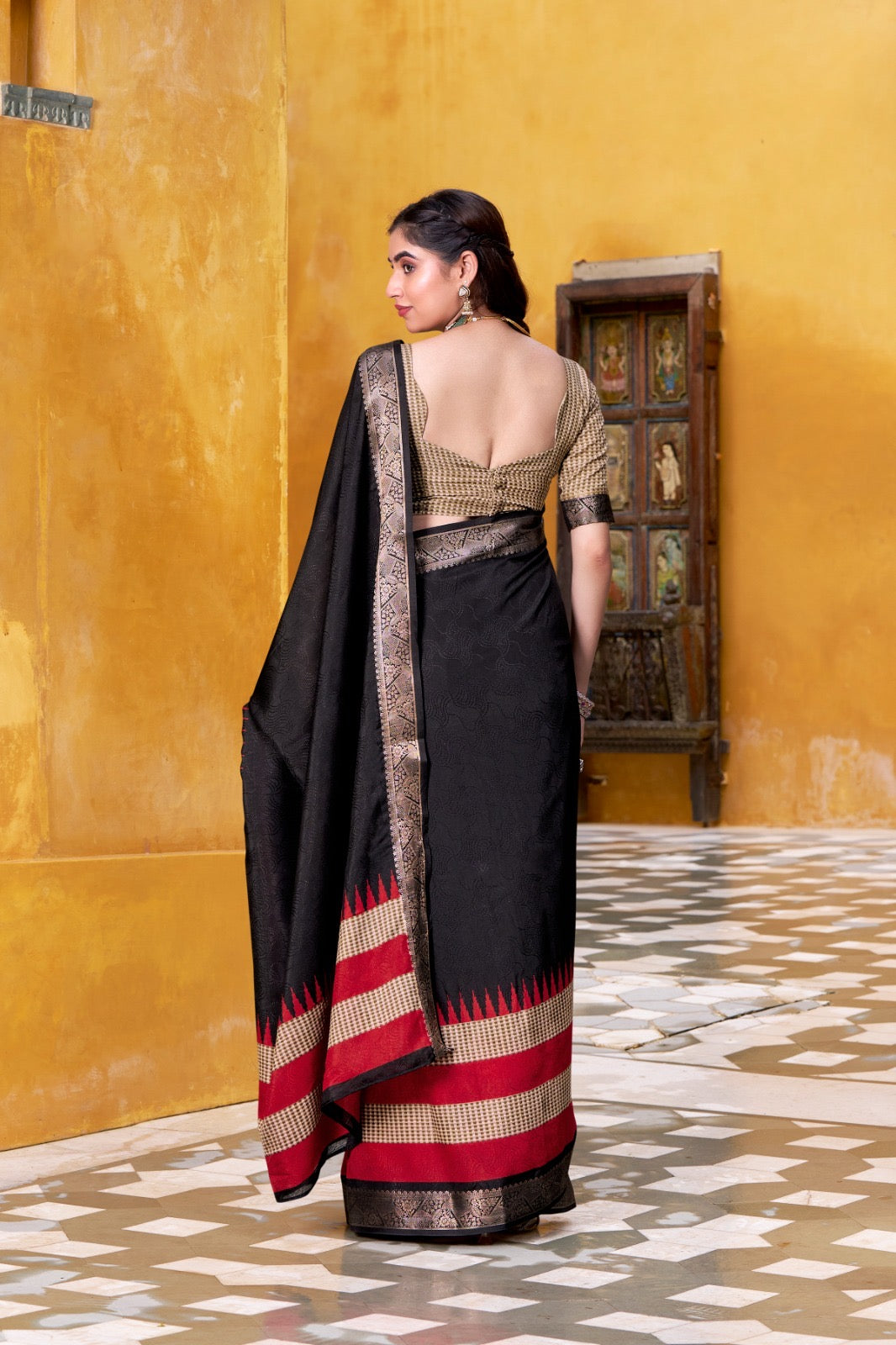 Classic Border Printed Saree
