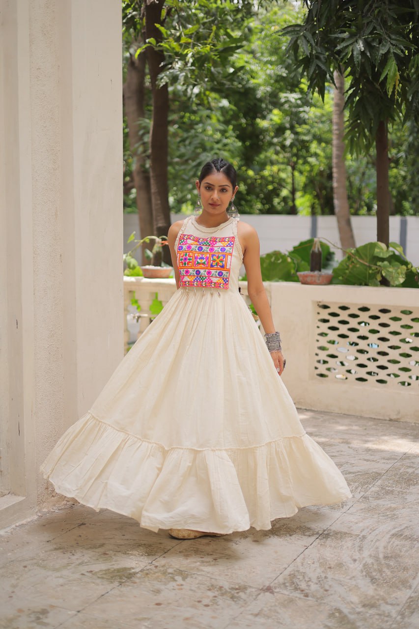 Chic Multi Thread Cotton Gown
