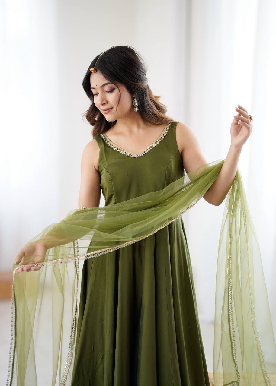 Hot Radiant Romansilk Anarkali