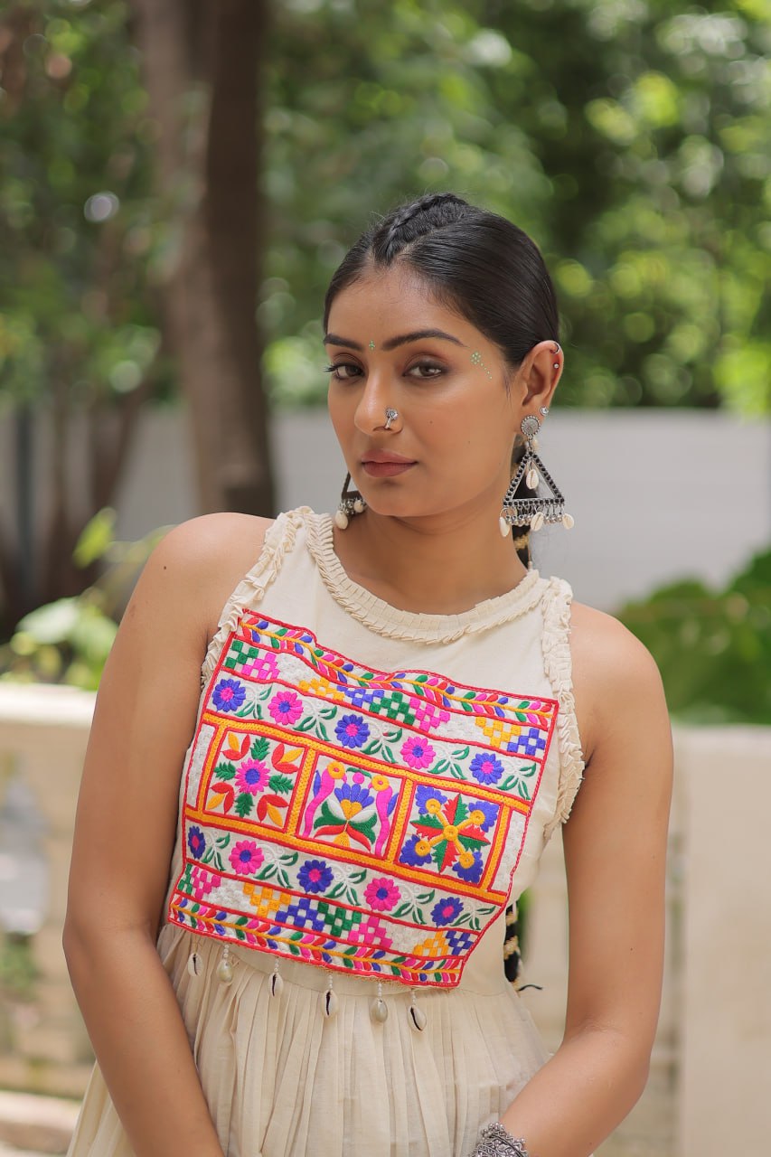 Chic Multi Thread Cotton Gown
