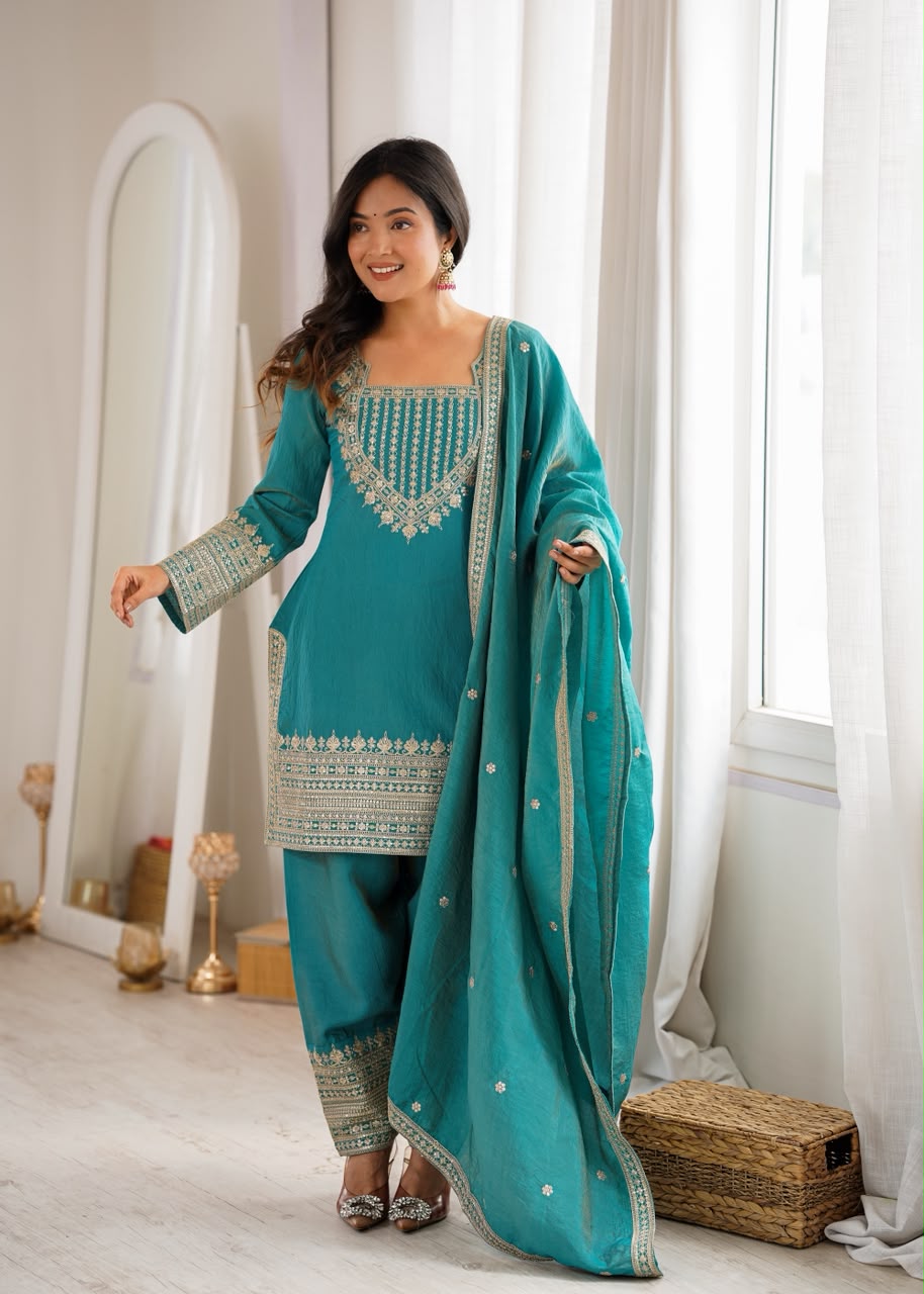 Farshi Salwar Suit Set with Zari Embroidery