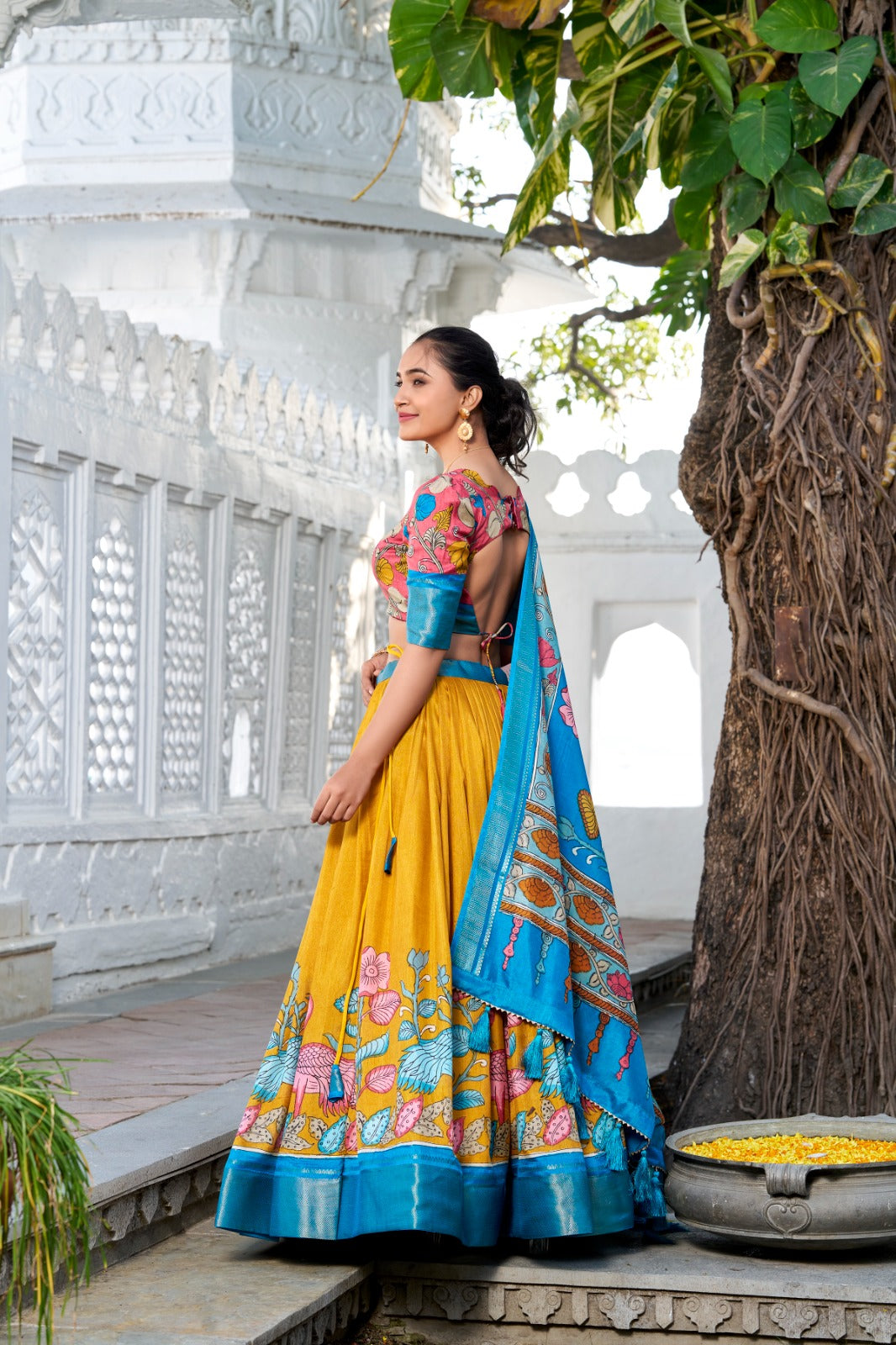 Modern Muse Lehenga