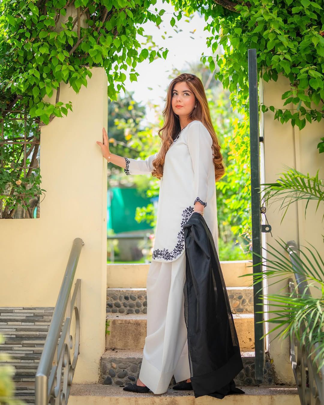 Classic White Farsi Salwar Suit