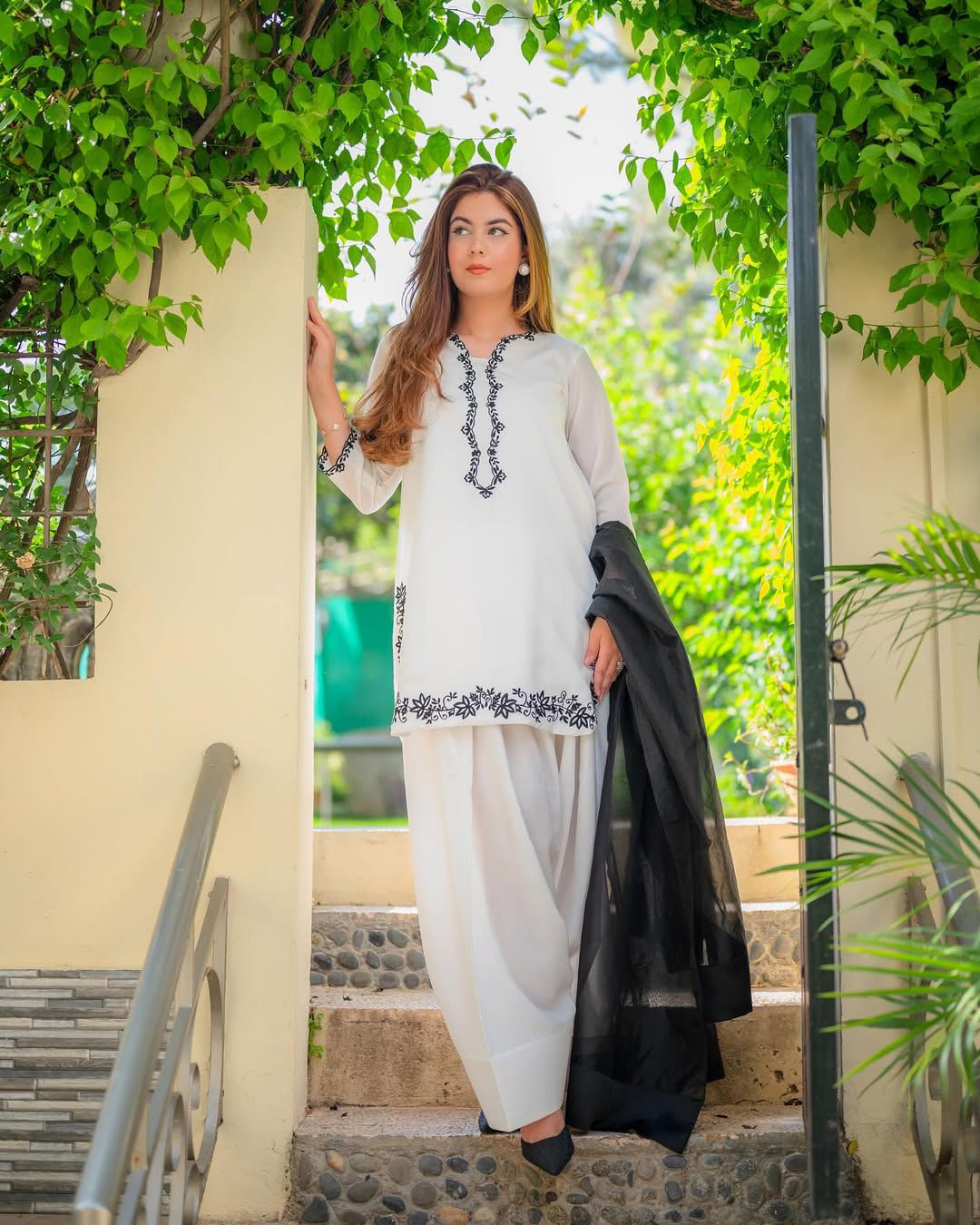 Classic White Farsi Salwar Suit