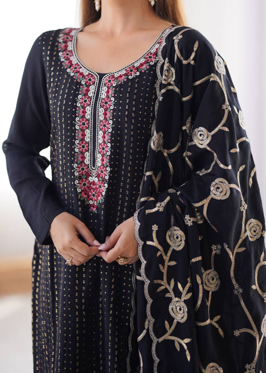 Elegant Thread & Sequins Kurta Ensemble