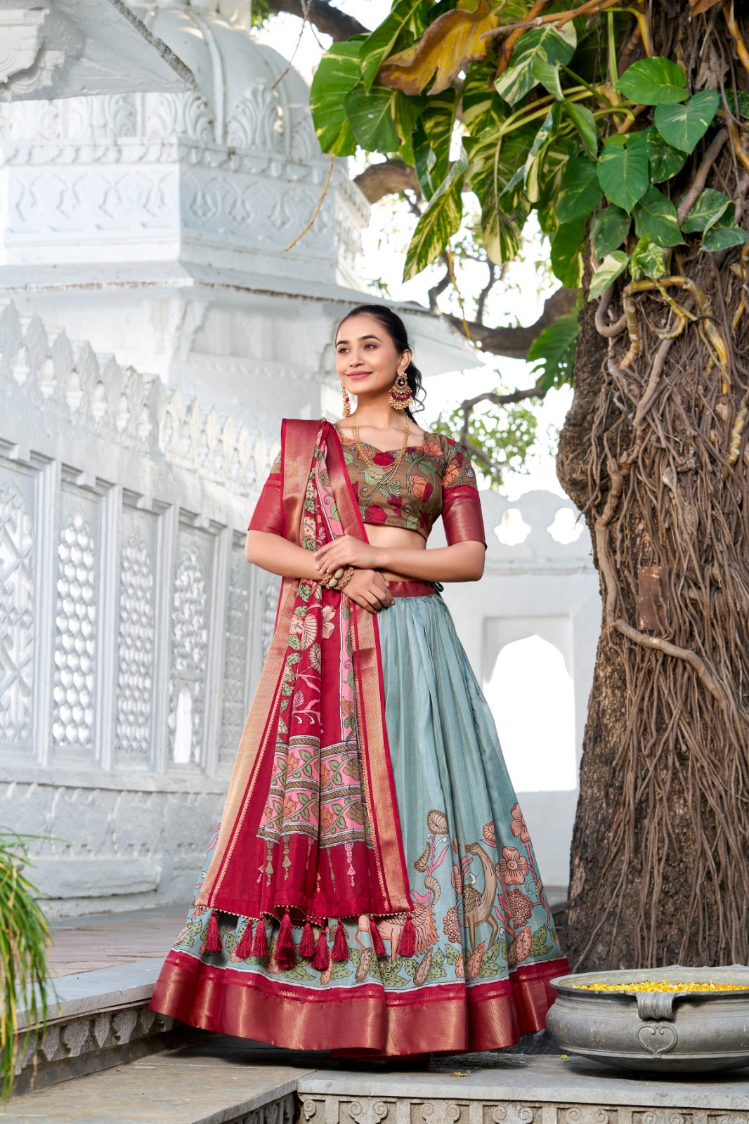 Modern Muse Lehenga