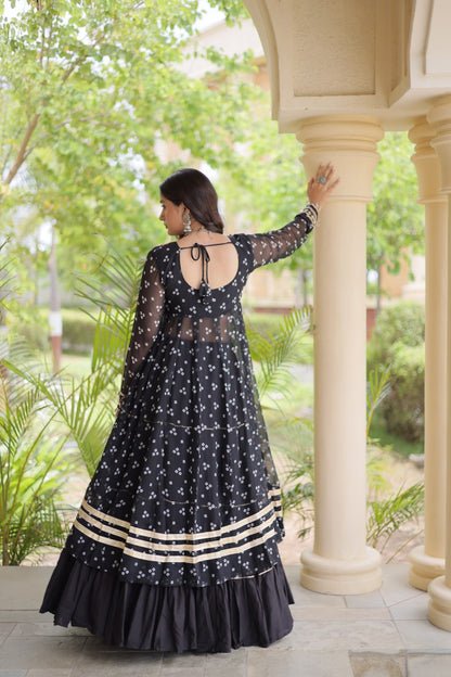 Bandhani Kutchi Work Navratri Lehenga & Kurti Set