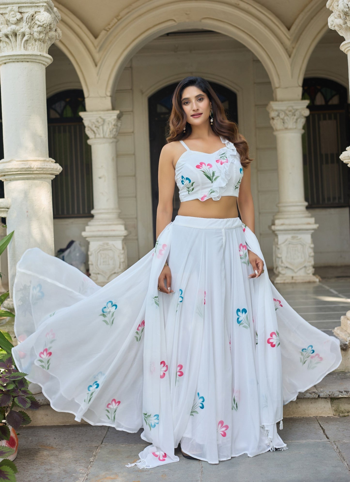 Chaand Sa Safed Lehenga Set