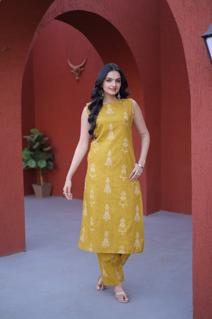 Minimal Motif Sleeveless Co-ord Set