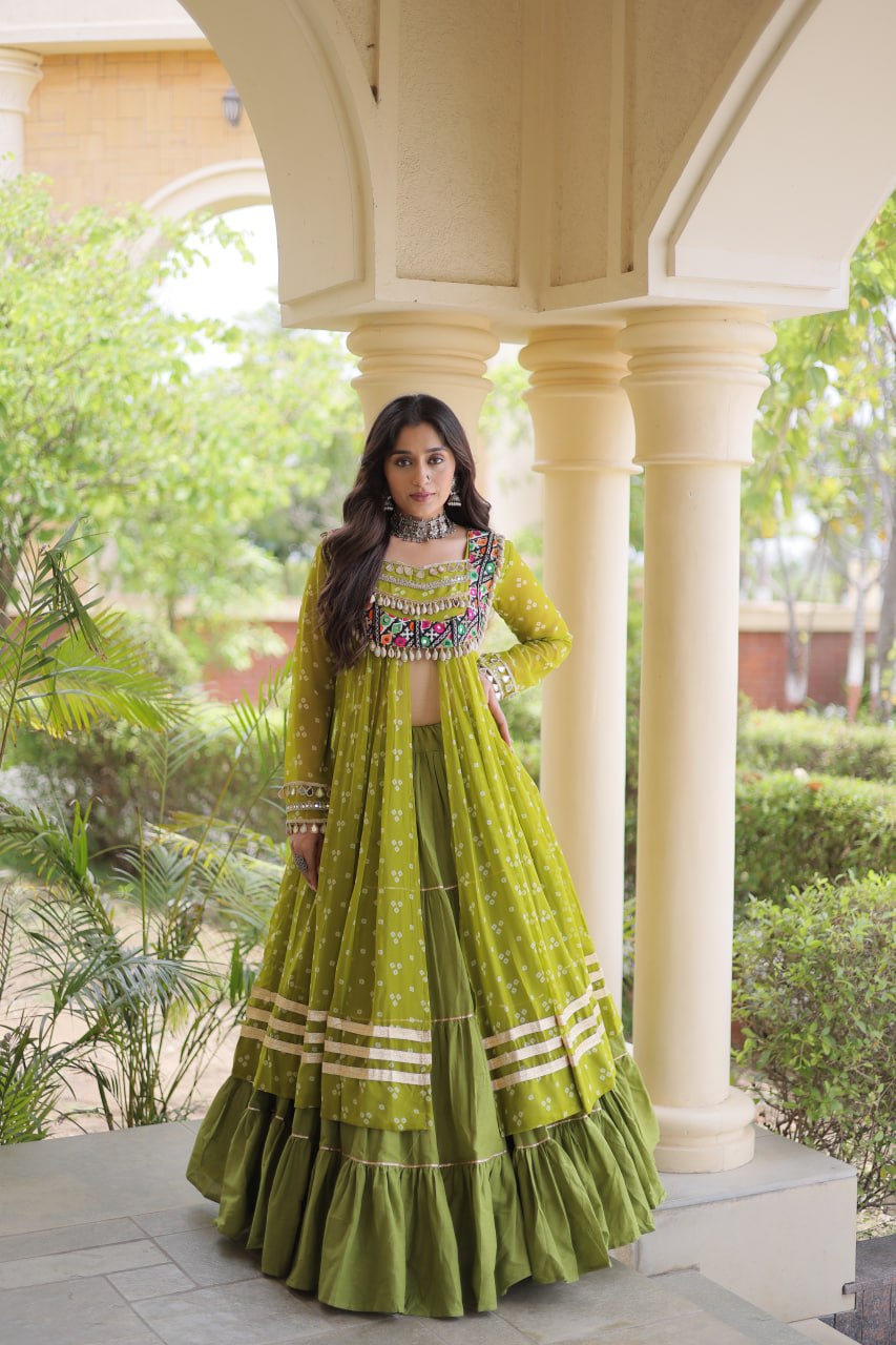 Bandhani Kutchi Work Navratri Lehenga & Kurti Set
