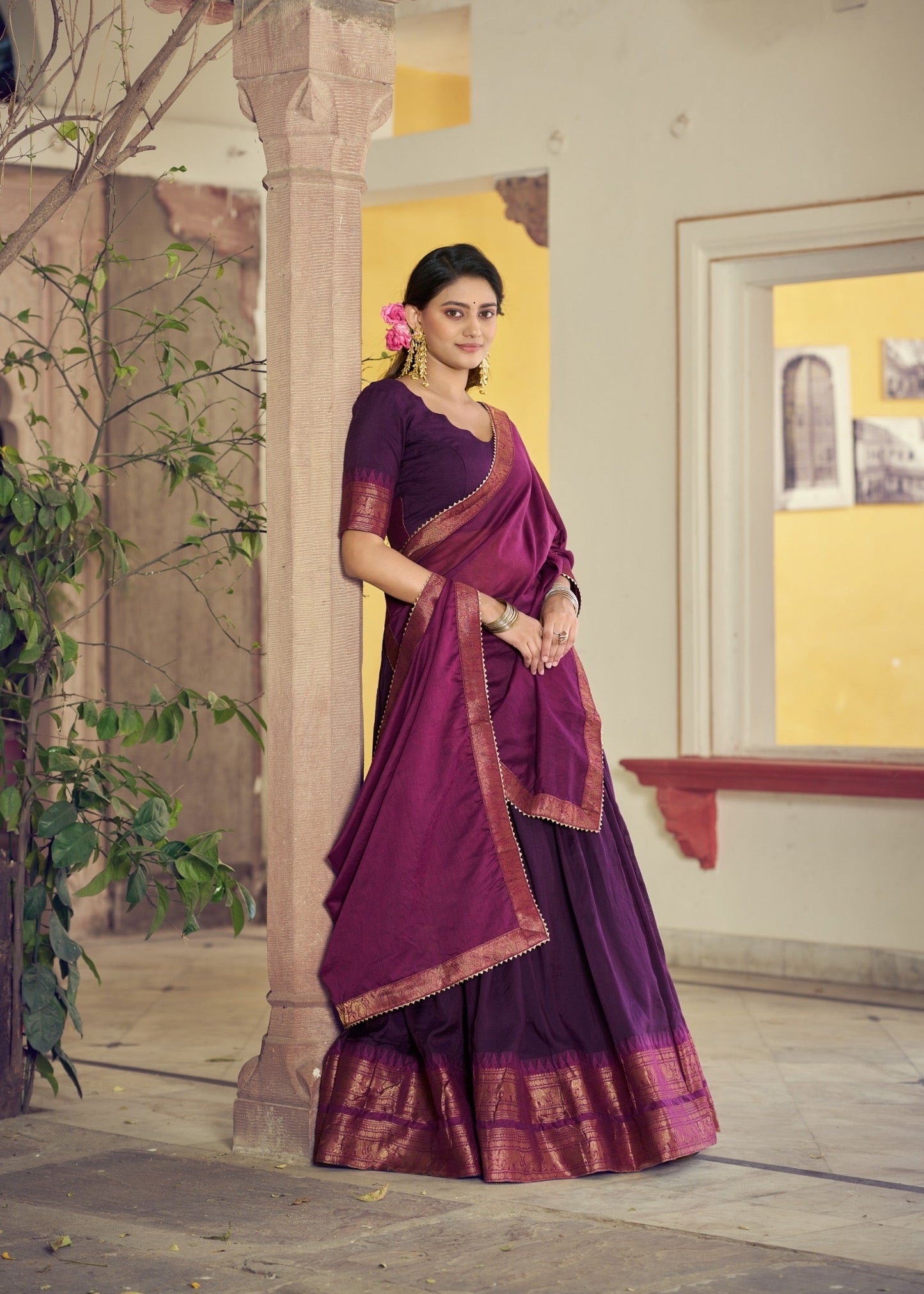 Regal Zari Weave Half Saree