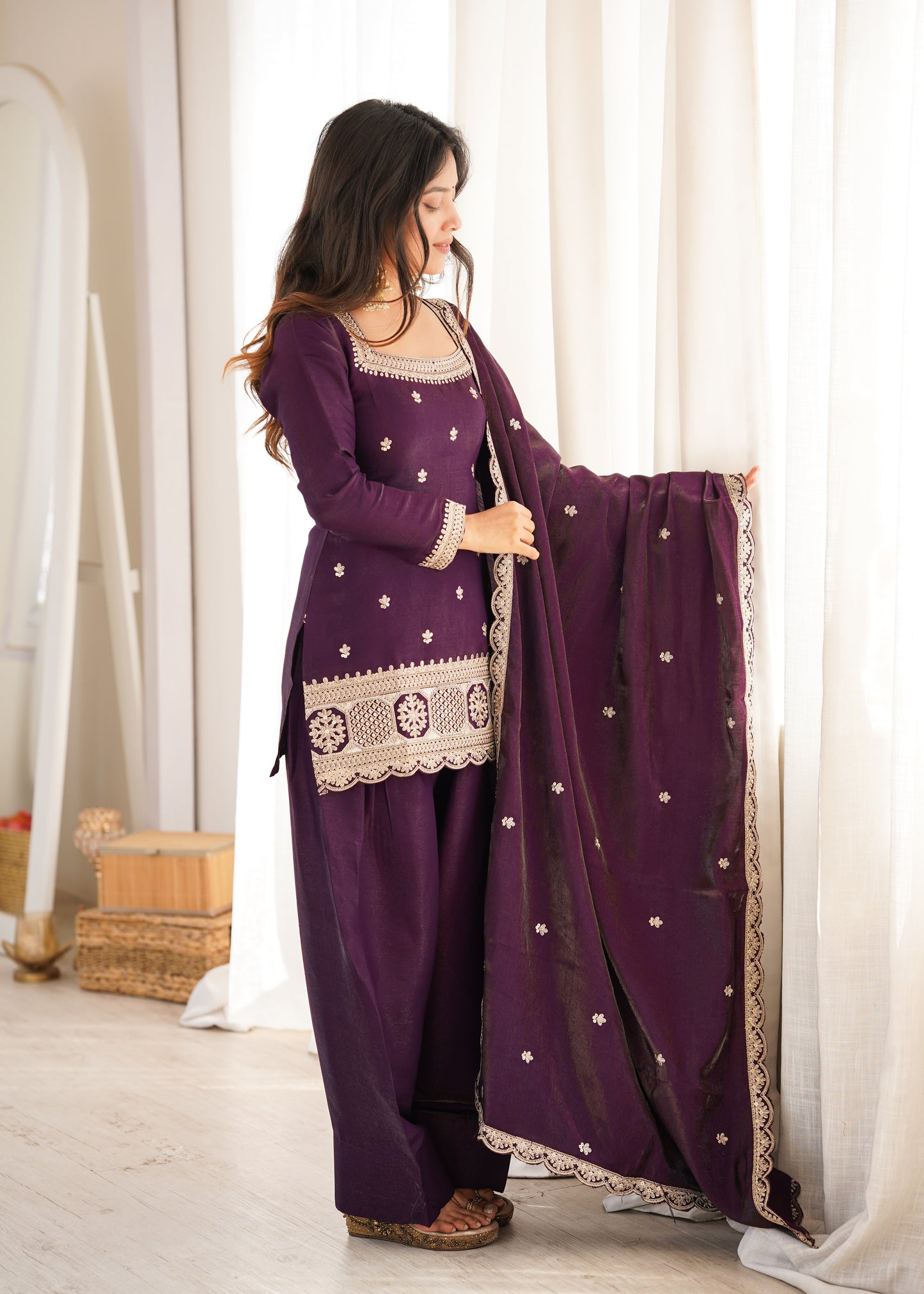 Zari Noor Farshi Shalwar Suit Set