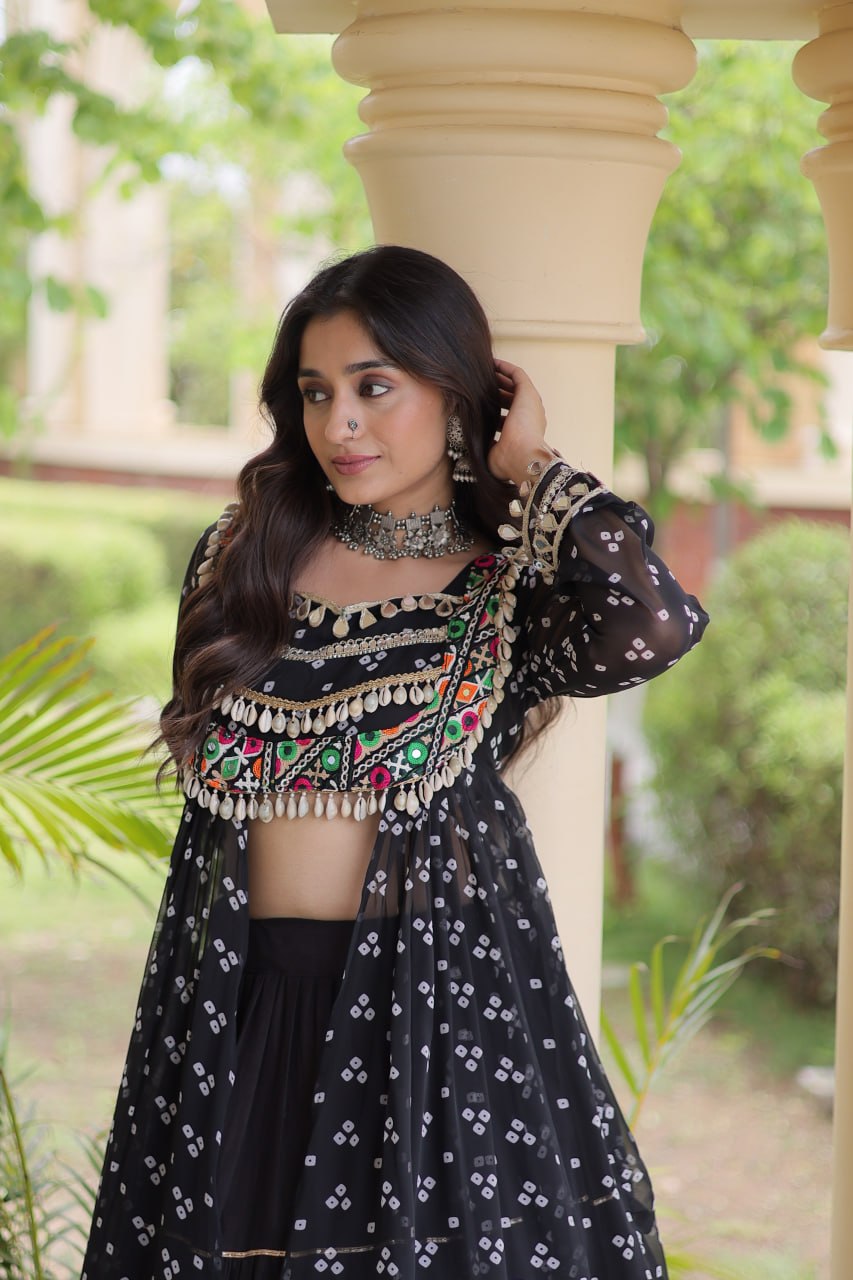 Bandhani Kutchi Work Navratri Lehenga & Kurti Set