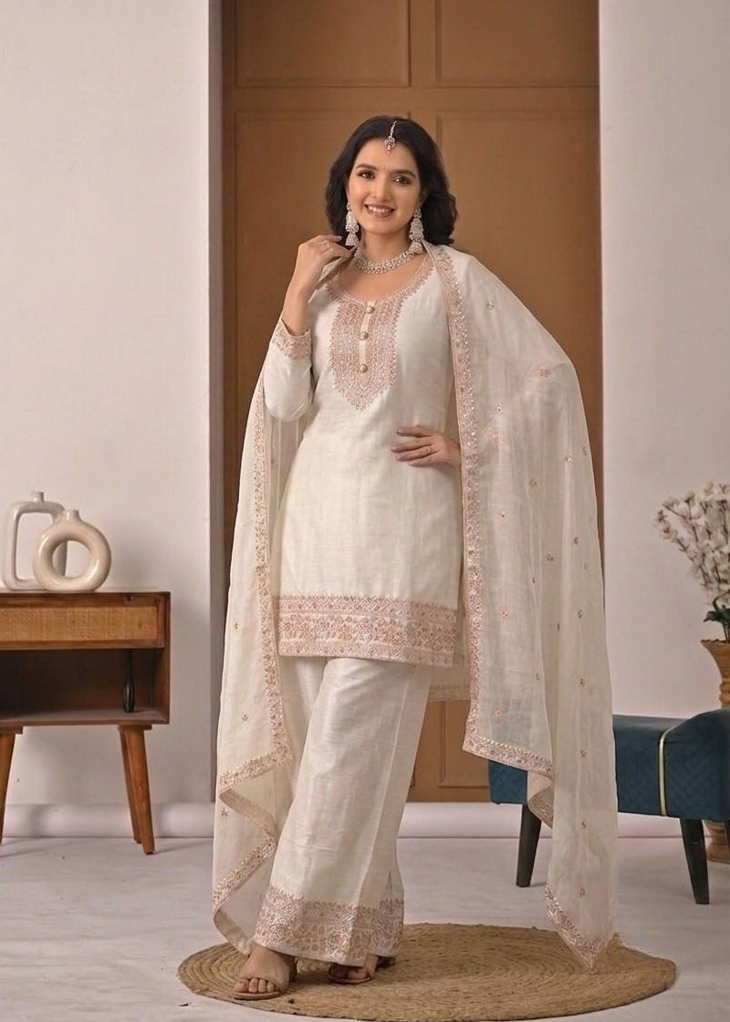 Aarohi Silk Embroidered Kurta Set