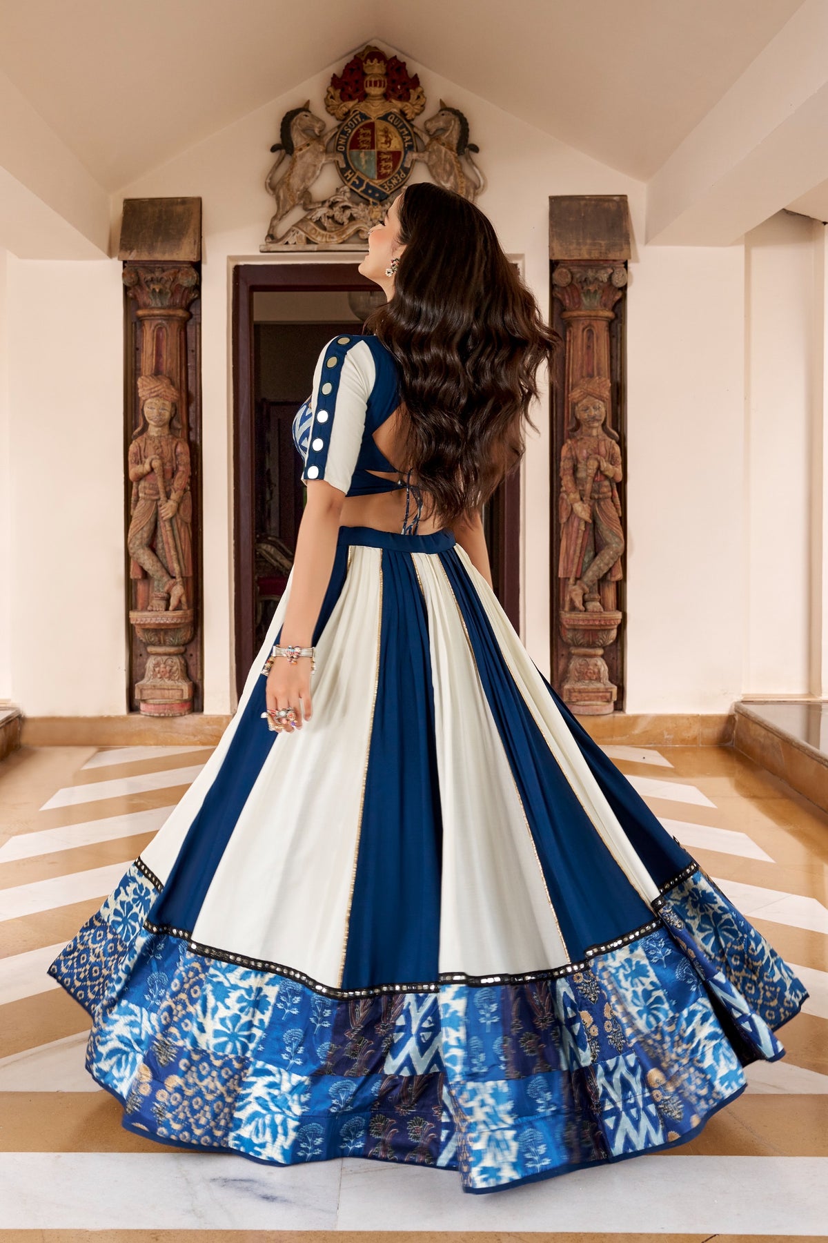 Ghoomar Glow Navratri Chaniya Choli