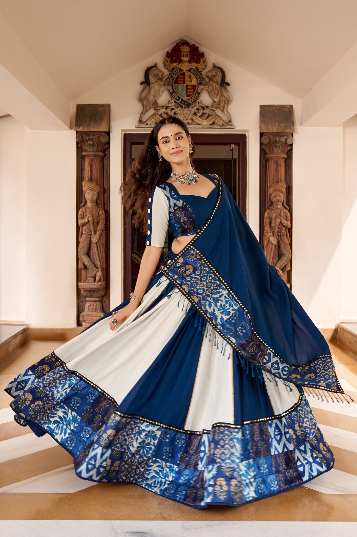Ghoomar Glow Navratri Chaniya Choli