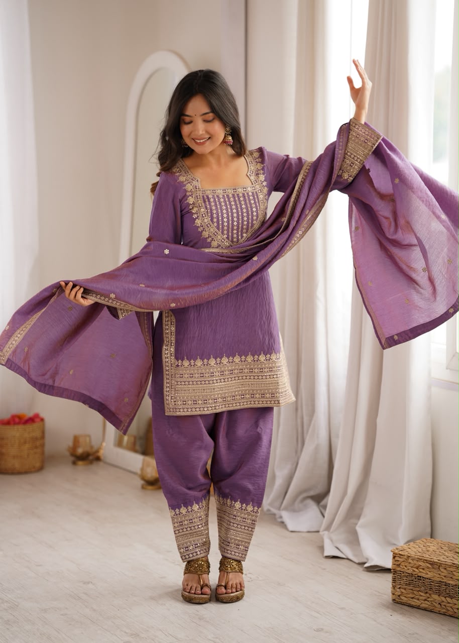 Farshi Salwar Suit Set with Zari Embroidery