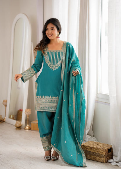 Farshi Salwar Suit Set with Zari Embroidery