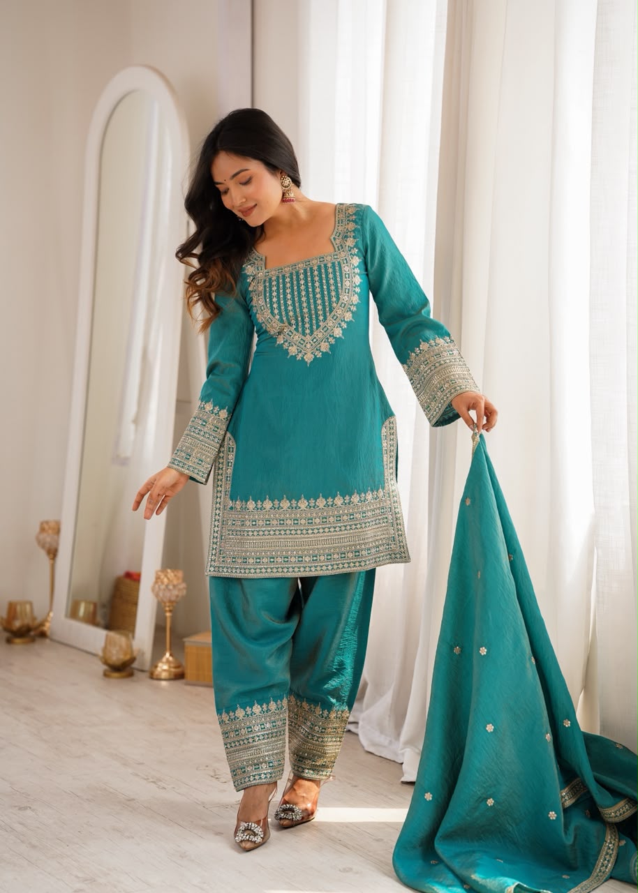 Farshi Salwar Suit Set with Zari Embroidery
