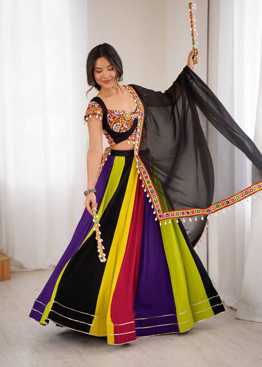 Gamthi Mirror & Kodi Navratri Lehenga