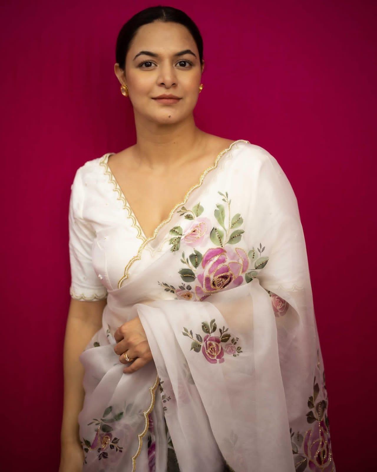 Floral Tissue Organza saree - Gracious You