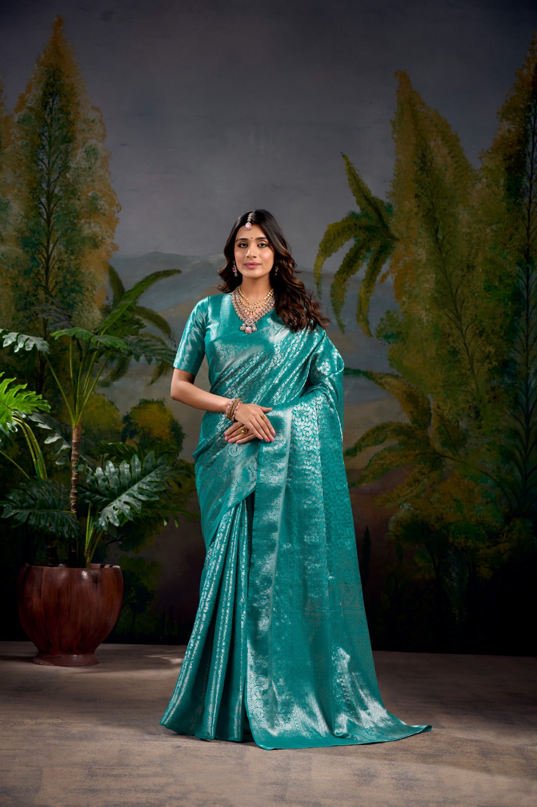 Kanjivaram Pastel Shaded Weaving Saree