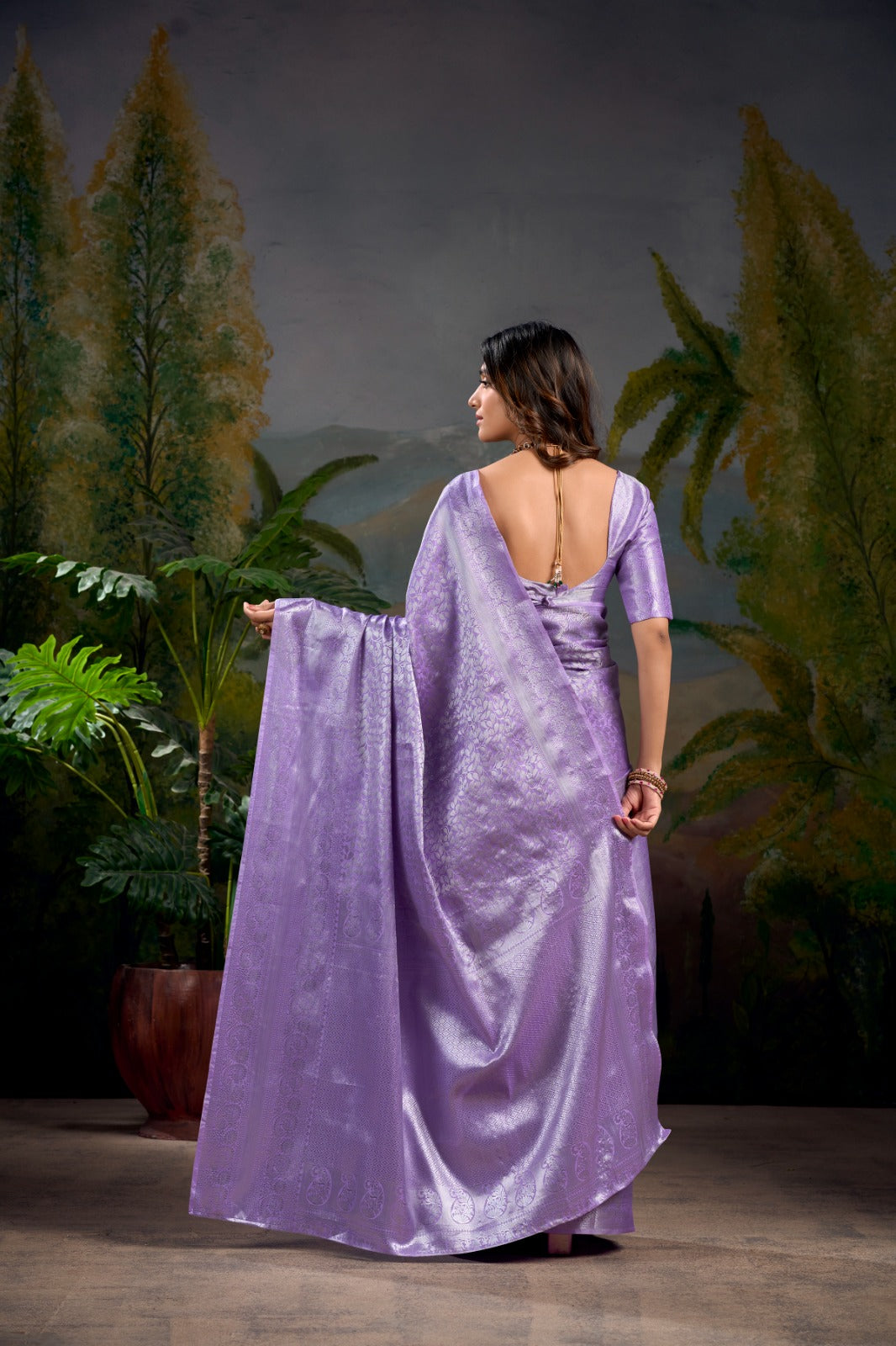 Kanjivaram Pastel Shaded Weaving Saree