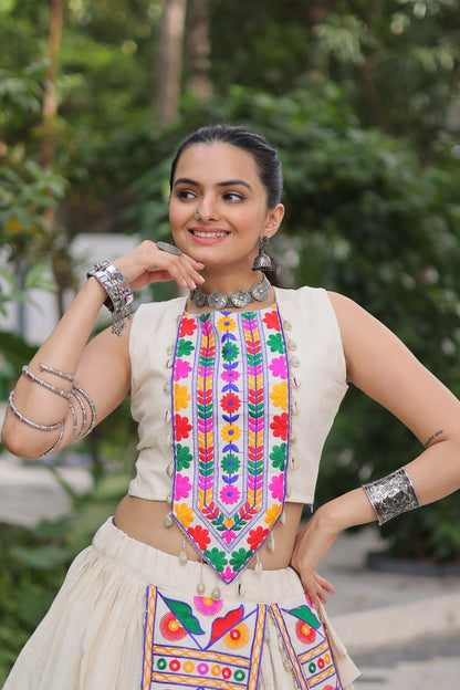 White Gamthi Elegant Navratri Lehenga