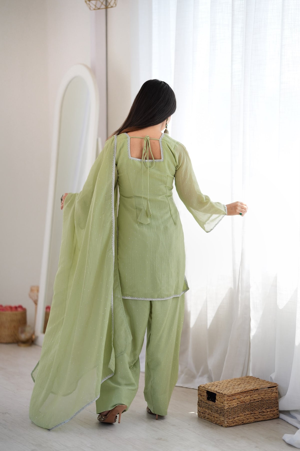 Soft Dreamy Diamond Suit Set