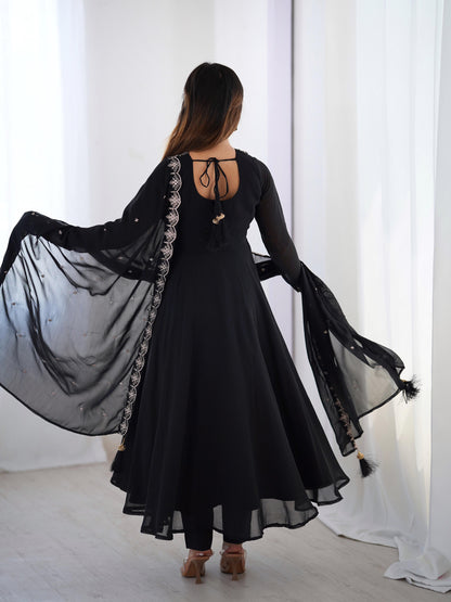 Majestic Bloom Embroidered Anarkali